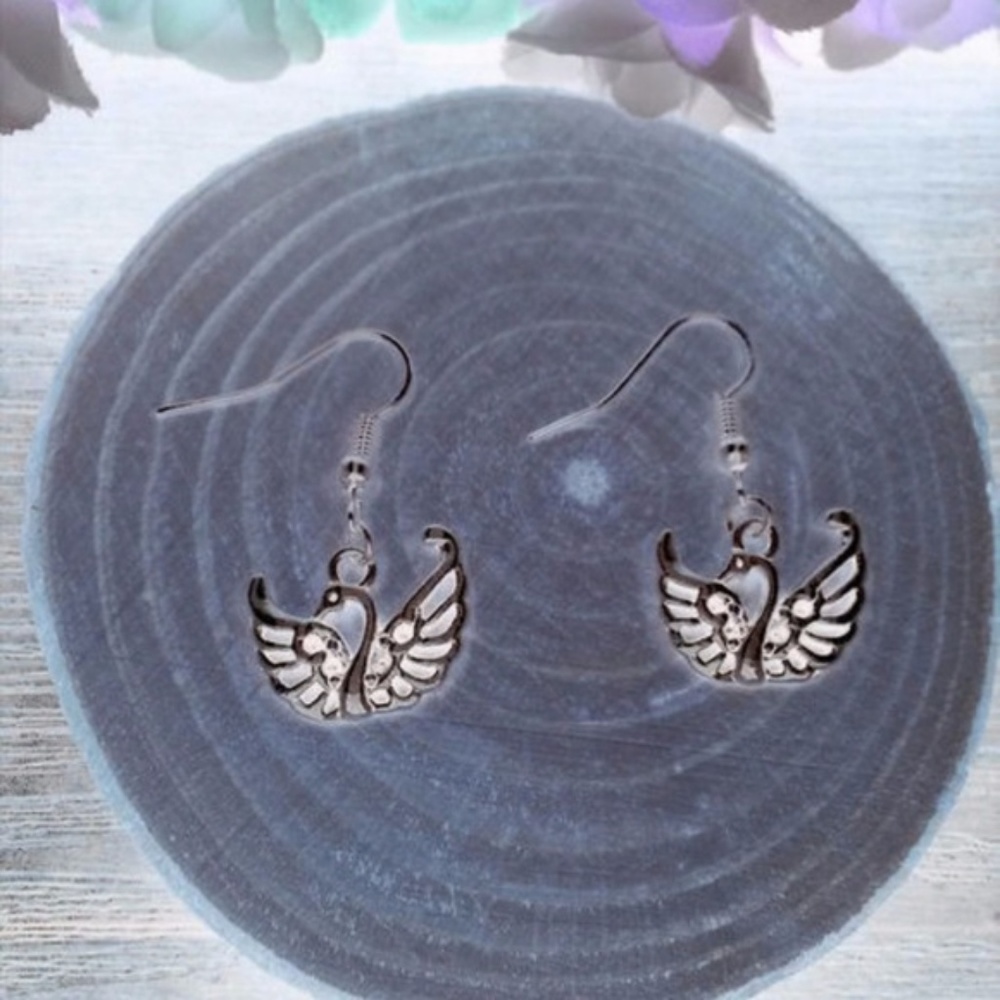 Handmade Antique Silver Finish Swan earrings - Picture 3 of 3